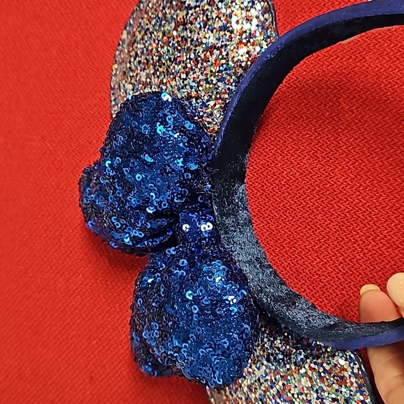 Disney Parks Commemorative 2020 Mouse Ears glitter sequins souvenir EUC WDW - Picture 4 of 7